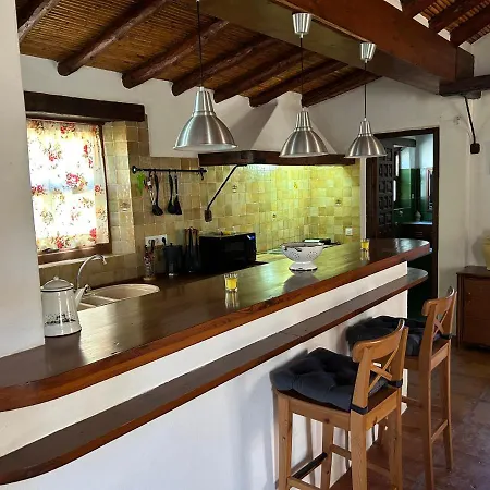 Finca Santa Teresa, Casa Del Rio 카사레스